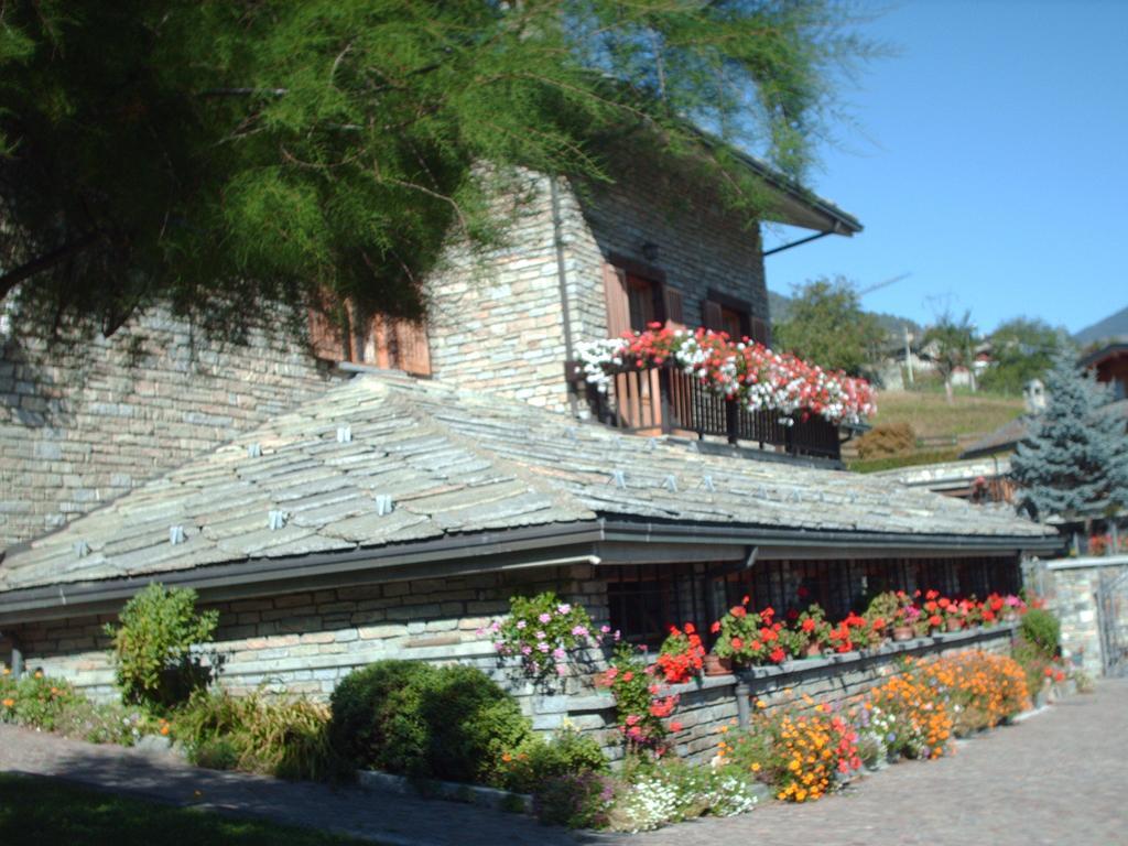 B&B Les Fleurs Gignod Dış mekan fotoğraf