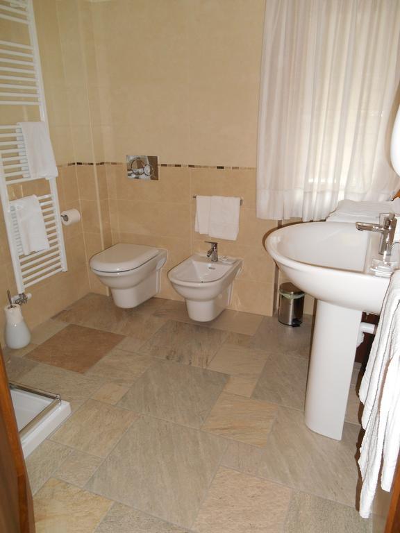 B&B Les Fleurs Gignod Dış mekan fotoğraf